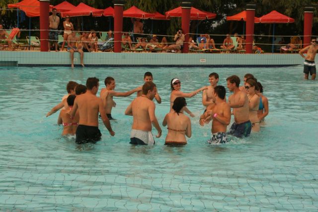 i/Kranj/Absolvent08/08-WaterCity/absolvent 2002.jpg_640.jpg